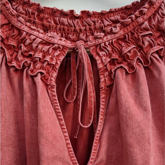 Free People Ainsley Denim Top in Rose Wash M - Picture 4 of 13